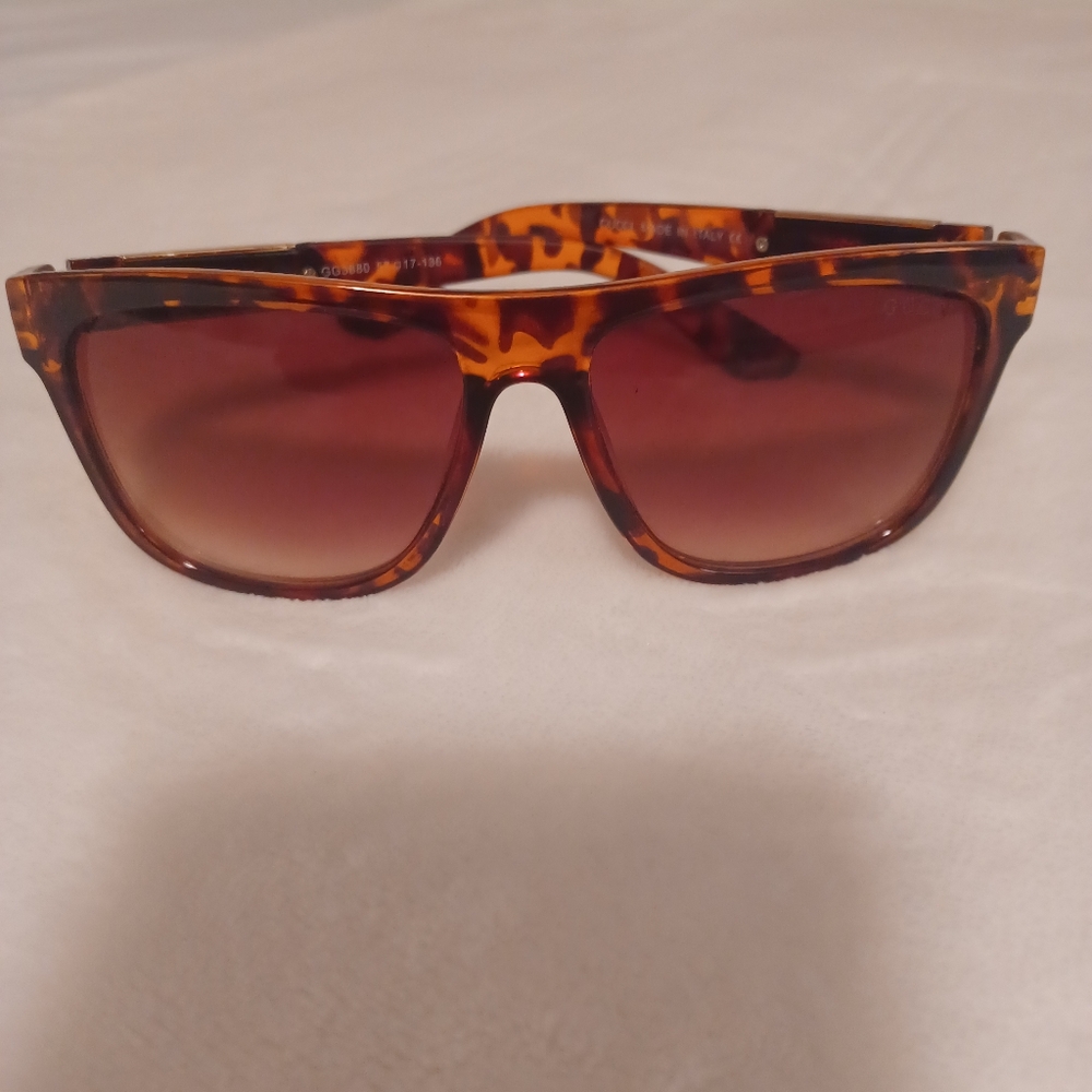 Sunglasses Gucci